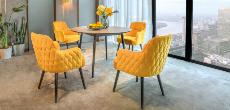 NORAH design kávézó szett - két prémium karfás szék kis körasztallal - Image 5